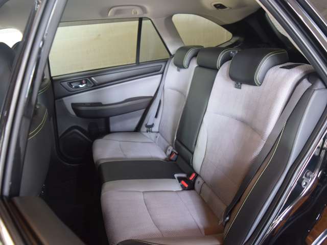 Subaru Legacy Outback 12