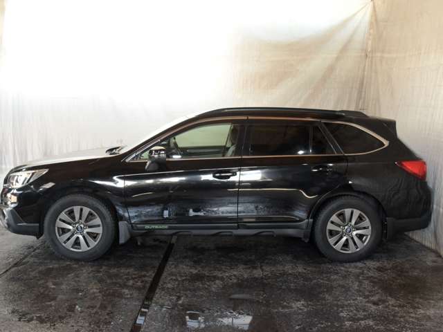 Subaru Legacy Outback 9