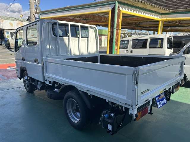 Mitsubishi Fuso Canter 4