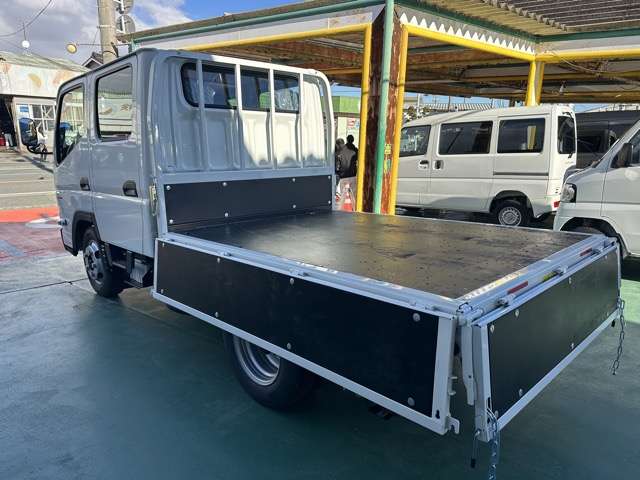 Mitsubishi Fuso Canter 10