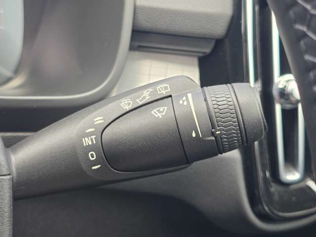 Volvo XC40 12