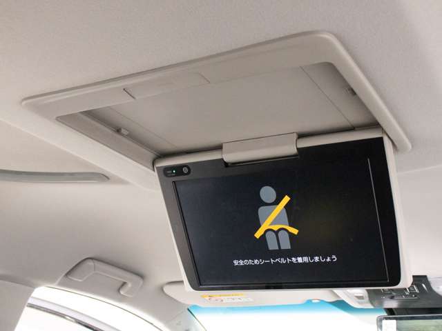 Toyota Alphard 6