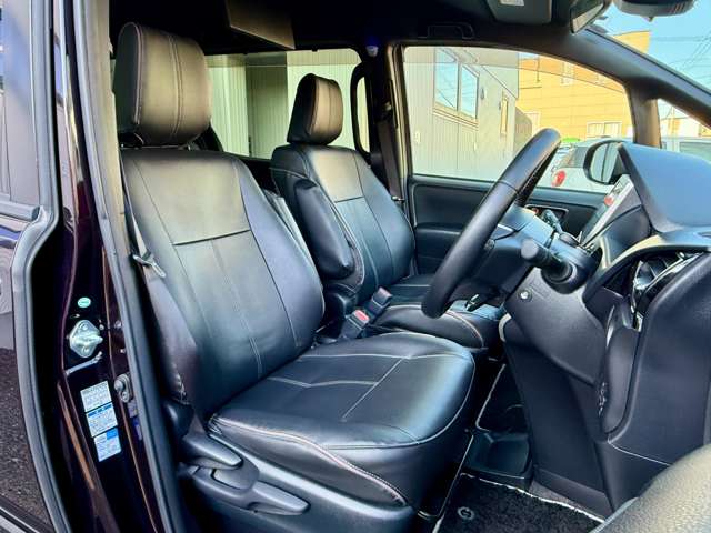 Toyota Voxy 5
