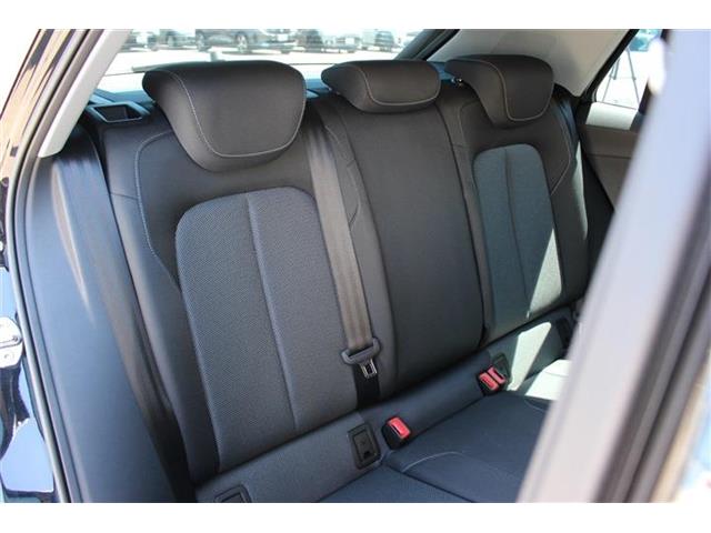 Audi Q2 11