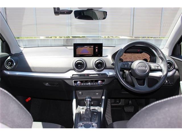 Audi Q2 12