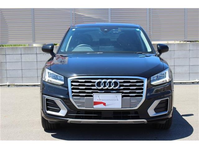 Audi Q2 8