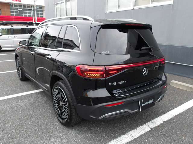 Mercedes-Benz EQB 2