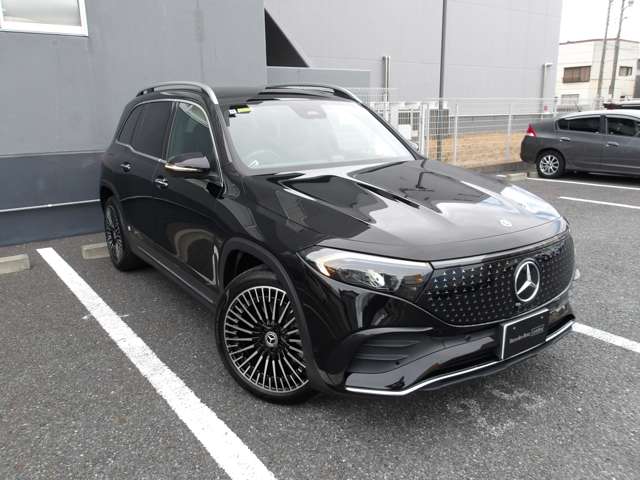 Mercedes-Benz EQB 9