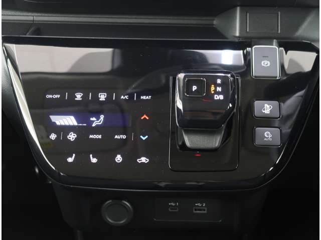 Mitsubishi eK X EV 11