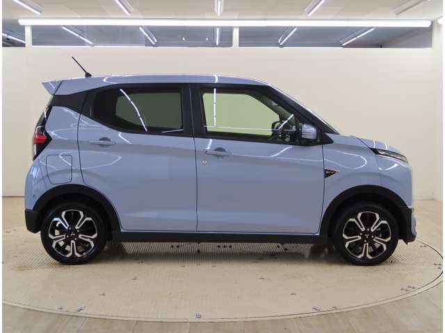 Mitsubishi eK X EV 3