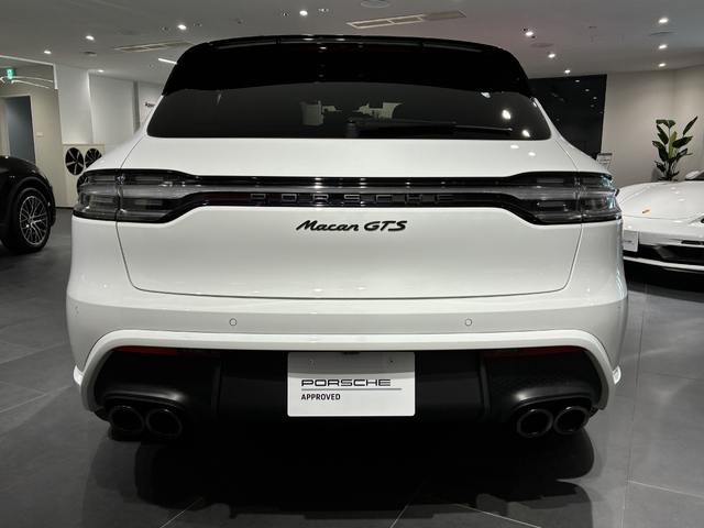 Porsche Macan 6