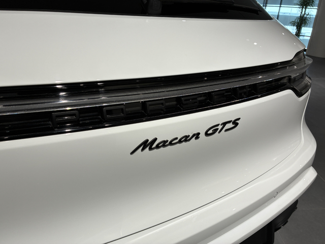 Porsche Macan 9