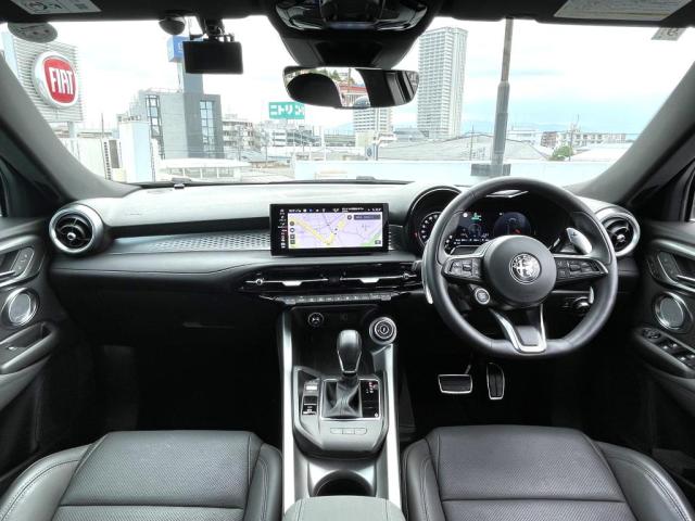 Alfa Romeo トナーレ 6
