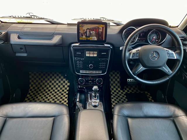 Mercedes-Benz G-Class 4