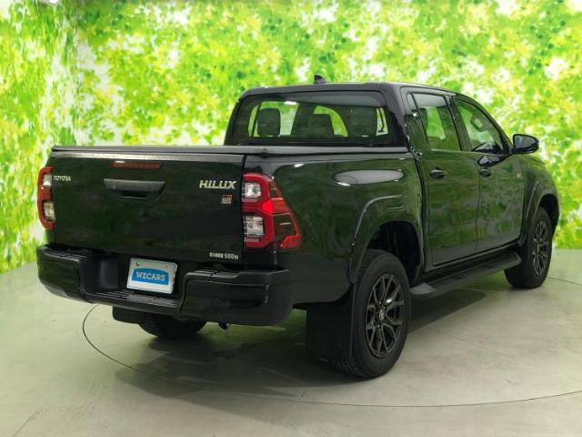 Toyota Hilux 6