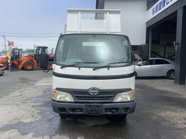 Hino Dutro 12