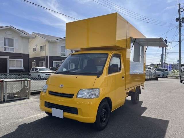 Toyota Light Ace Truck 8