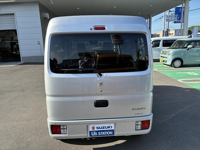 Suzuki Every 11