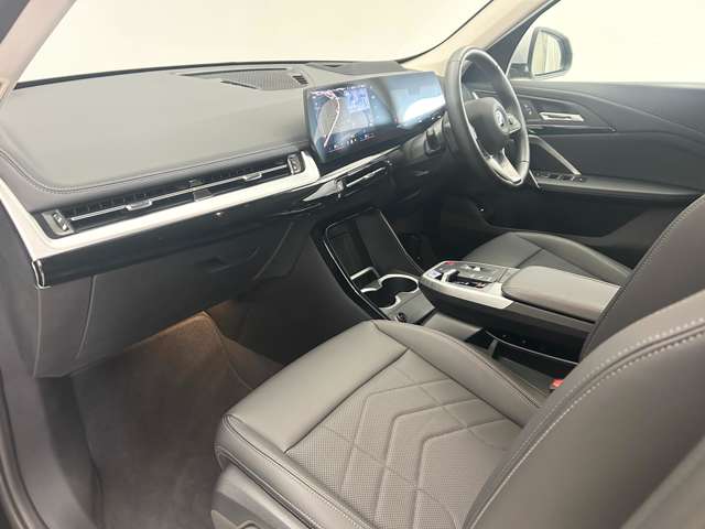 BMW iX1 4