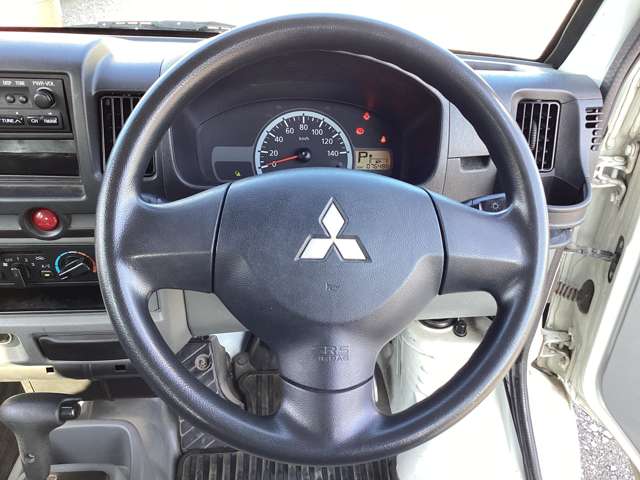 Mitsubishi Minicab Van 4