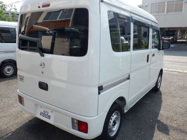 Nissan NV100 Clipper 6