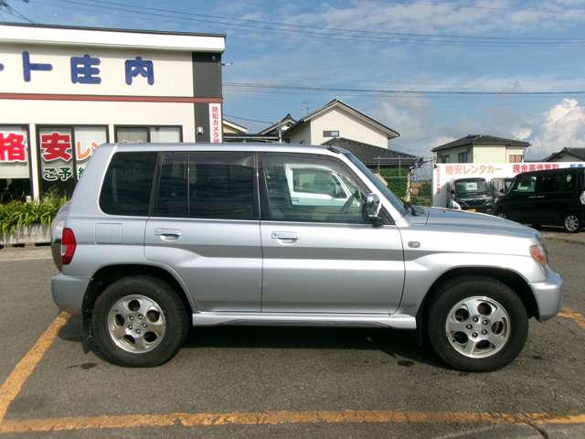 Mitsubishi Pajero iO 4