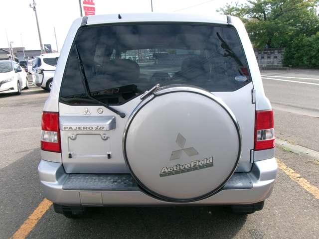 Mitsubishi Pajero iO 6