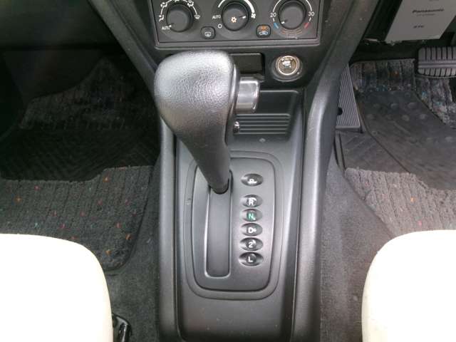 Mitsubishi Pajero iO 10