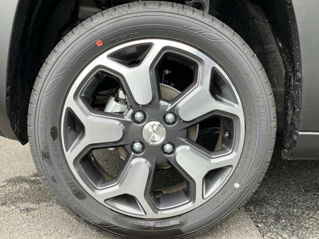 Mazda Flair Crossover 5