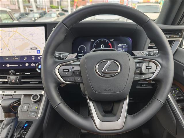 Lexus GX 11