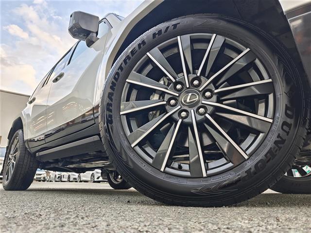 Lexus GX 8