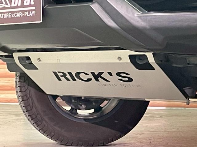 Toyota Hilux 11