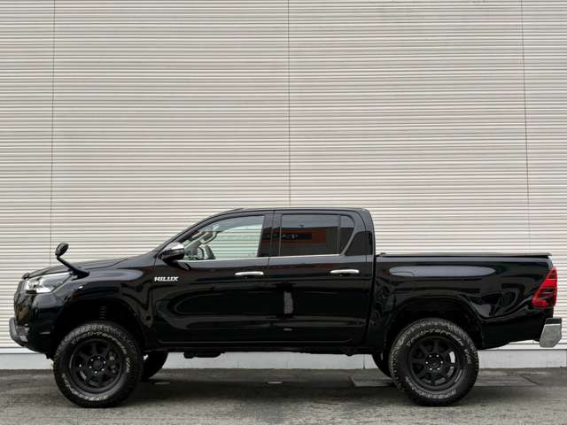 Toyota Hilux 9