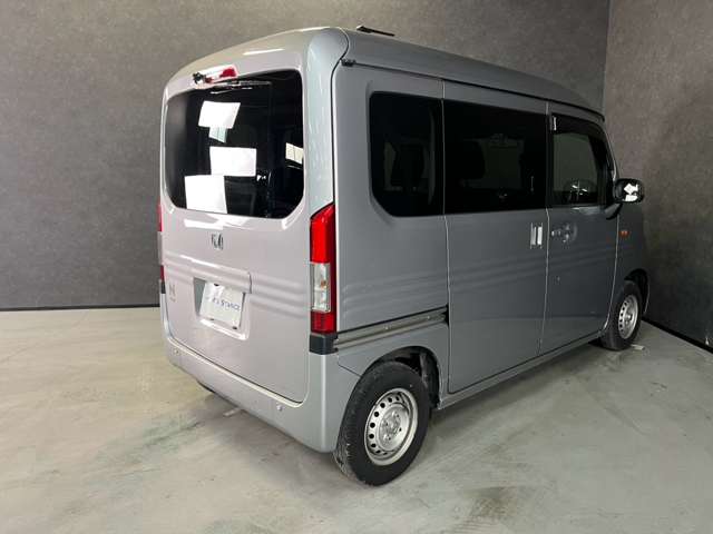 Honda N-VAN 10