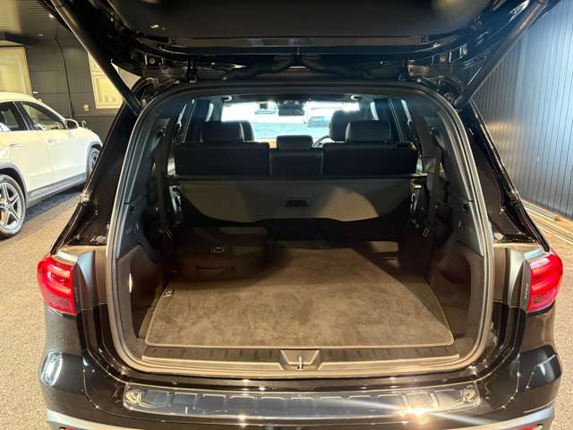 Mercedes-Benz EQB 12