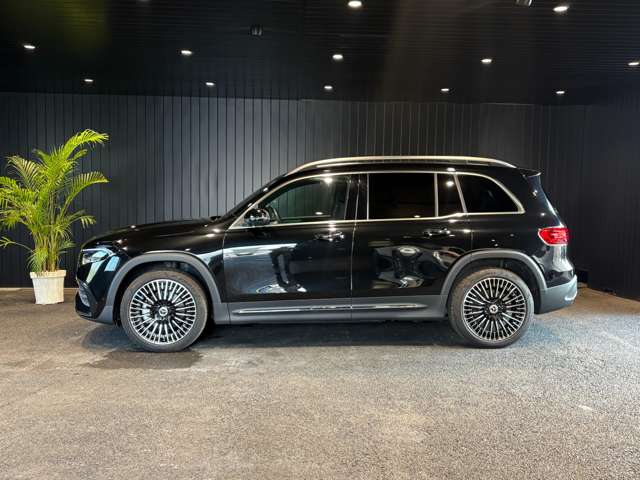 Mercedes-Benz EQB 3