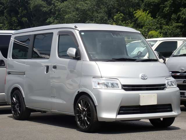 Toyota Town Ace Van 6