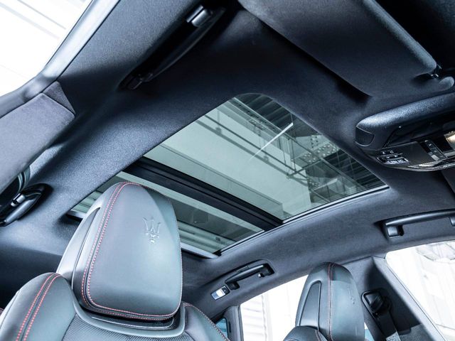 Maserati Levante 5