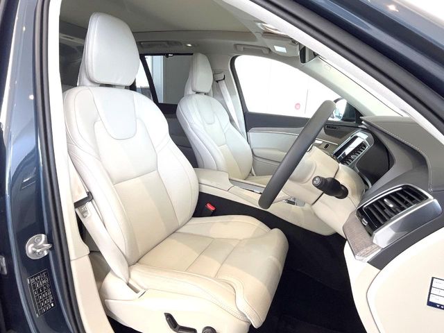 Volvo XC90 12
