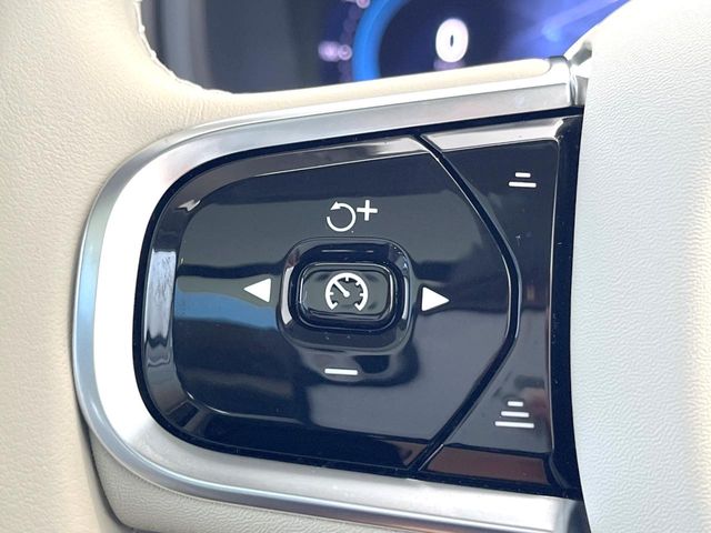 Volvo XC90 9
