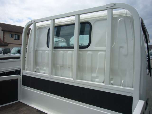 Hino Dutro 11