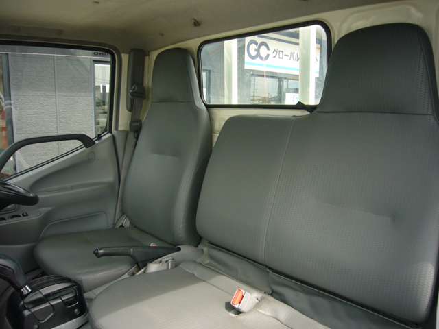 Hino Dutro 6