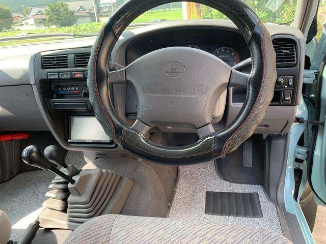 Nissan Datsun 12