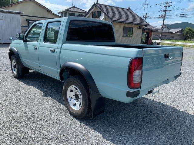 Nissan Datsun 8