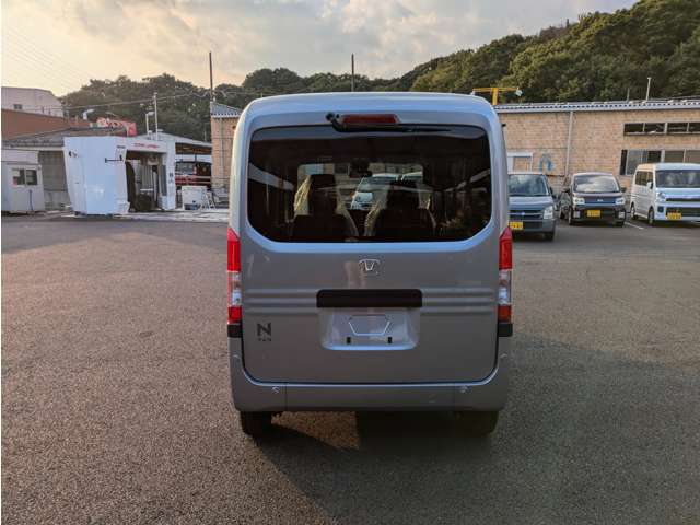 Honda N-VAN 9