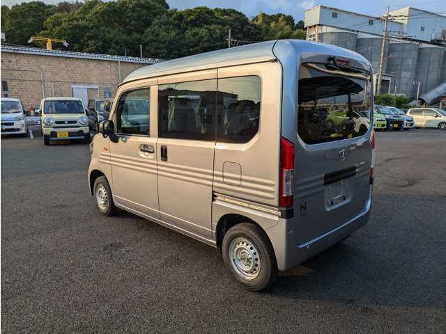 Honda N-VAN 10