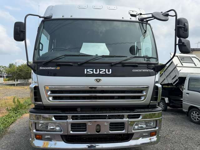 Isuzu Giga 3