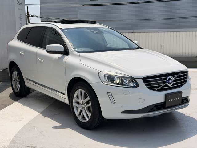 Volvo XC60 8