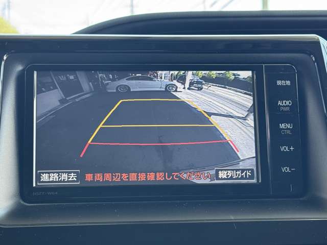 Toyota Voxy 4