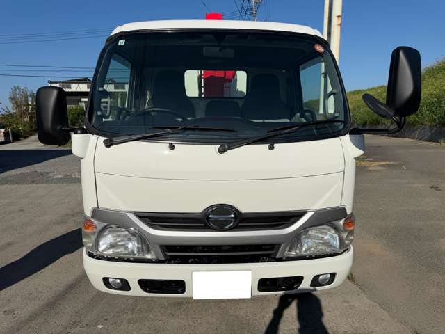 Hino Dutro 3